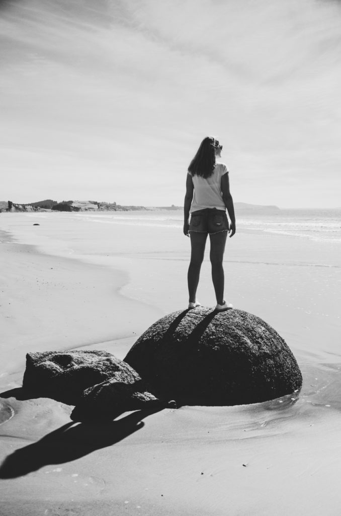 Moeraki Boulders - big round rocks. Where to find them in New Zealand?
