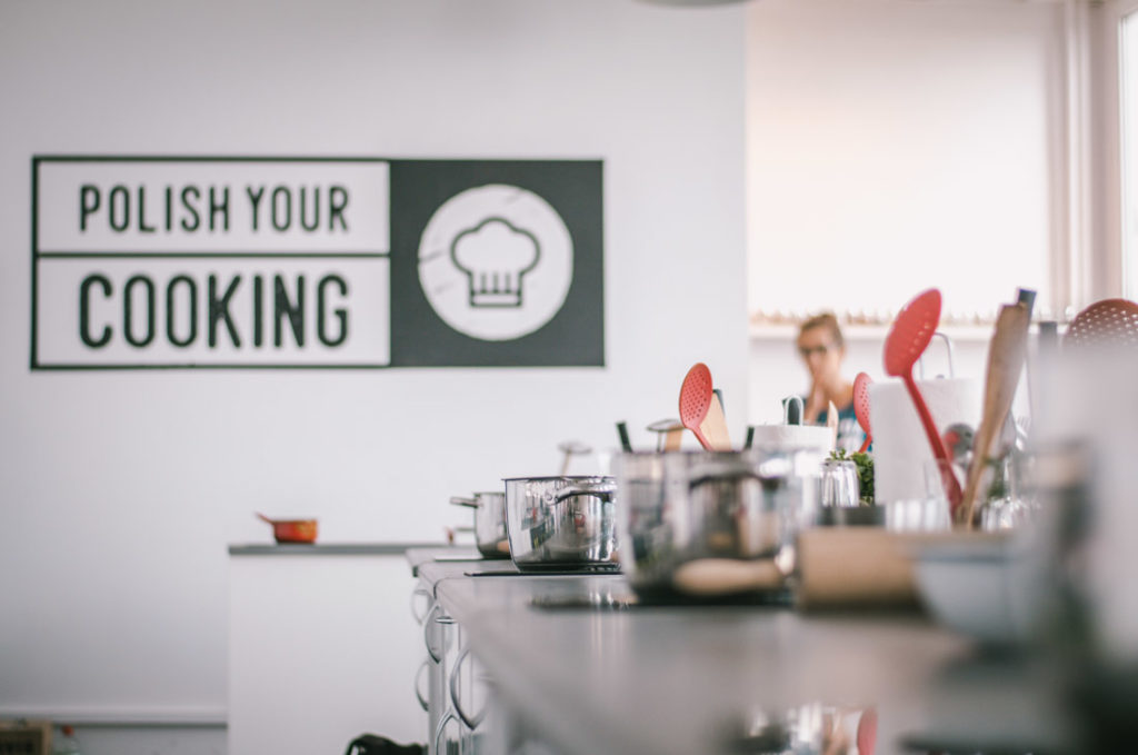 Wyjątkowa nauka gotowania w Warszawie - zostań królem lub królową pierogów! Nasza recenzja lekcji gotowania w Polish Your Cooking.